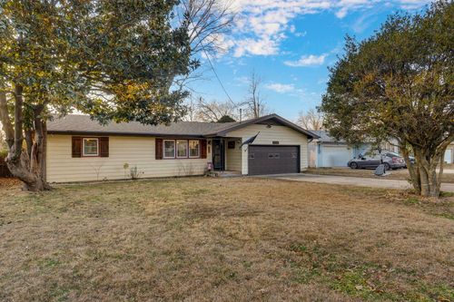217 N Ken Avenue, Springfield, MO, 65802 | Card Image