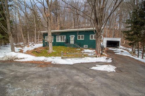 4 Lonny Dr, Ellenville, NY, 12428-1309 | Card Image