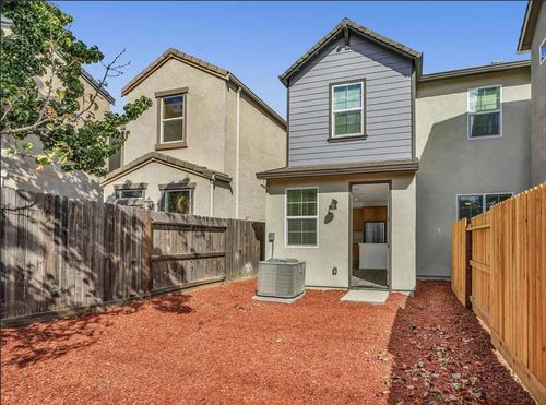 305 Cinema St, Sacramento, CA, 95823-7322 | Card Image