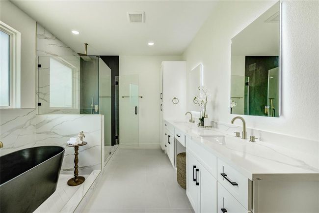 119 Trailblazer, House other with 6 bedrooms, 3 bathrooms and 2 parking in Angleton TX | Image 39