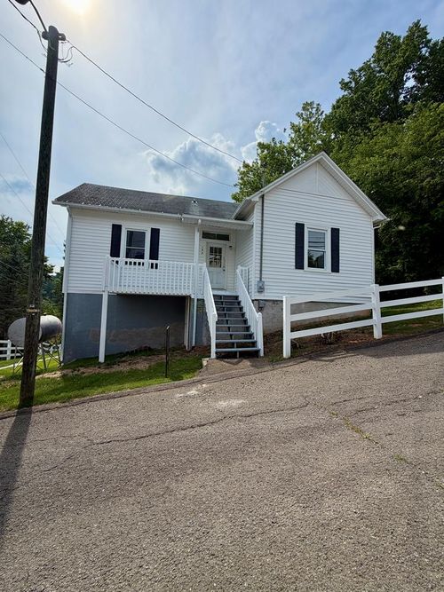 102 N Boss Row, Fries, VA, 24330 | Card Image