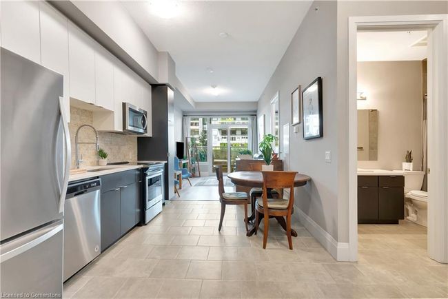 212 - 73 Arthur St S, House attached with 1 bedrooms, 1 bathrooms and 1 parking in Guelph ON | Image 4