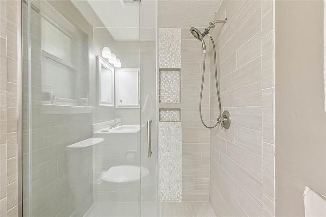 18210 Point Lookout Dr, House other with 3 bedrooms, 2 bathrooms and 2 parking in Houston TX | Image 21