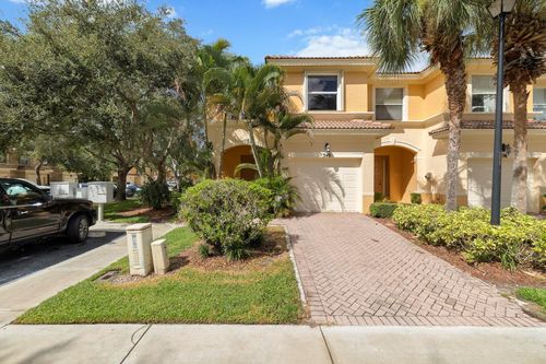 340 River Bluff Ln, Royal Palm Beach, FL, 33411-4218 | Card Image