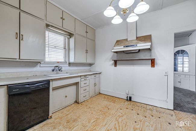 804 S Concho Ave, House other with 4 bedrooms, 2 bathrooms and 2 parking in Sonora TX | Image 13