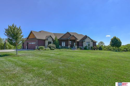 460 Darby Ln, Syracuse, NE, 68446-7871 | Card Image