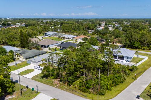 5489 Nw Brent Ct, Port St. Lucie, FL, 34986-4015 | Card Image