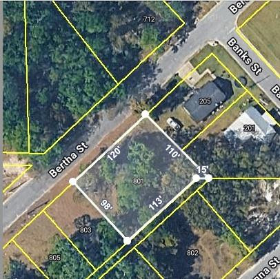 Land in Waycross
