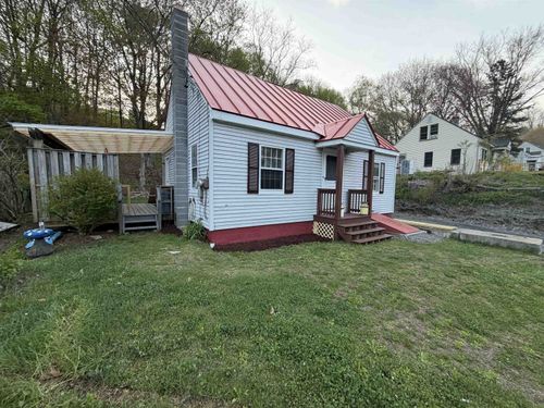 10 Randall St, Springfield, VT, 05156-2535 | Card Image