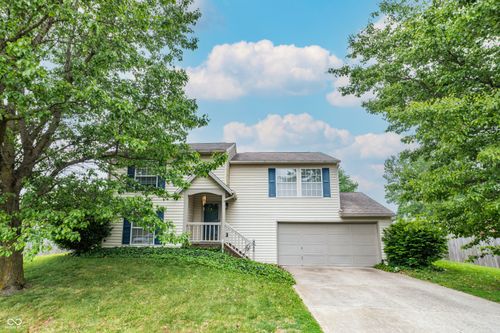 8566 Buckingham Dr, Columbus, IN, 47201-7872 | Card Image