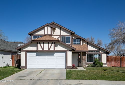 805 Jason Court, Lancaster, CA, 93534 | Card Image