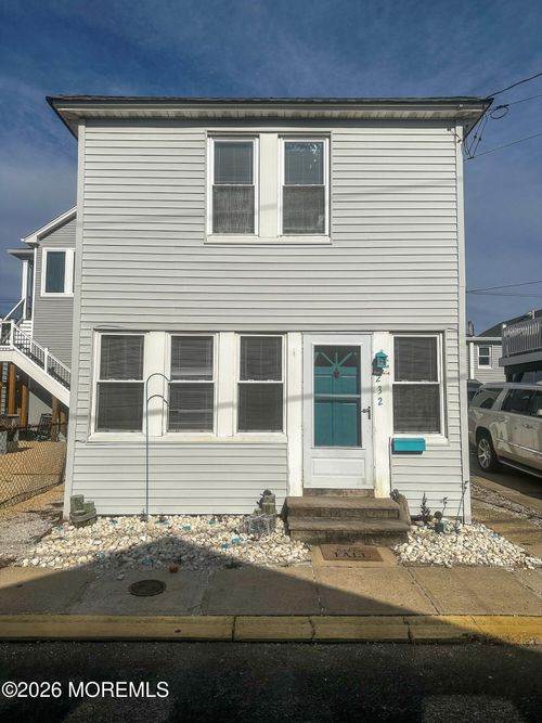 232 Bay Ter, Seaside Heights, NJ, 08751-2412 | Card Image