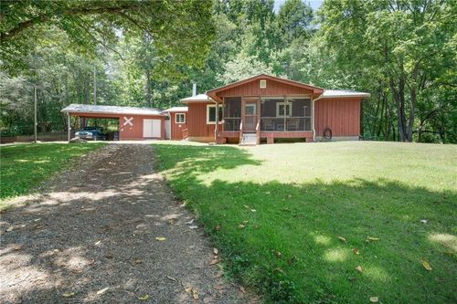 132 Mockingbird Ln, Mc Caysville, GA, 30555-1849 | Card Image
