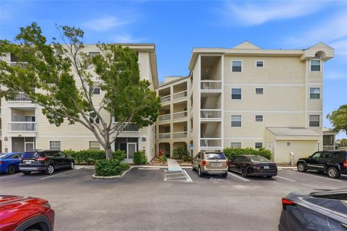 17208-6817 Stones Throw Cir N, ST PETERSBURG, FL, 33710-8726 | Card Image