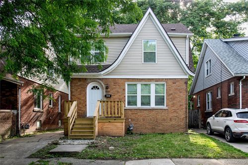 8087 Cloverlawn St, Detroit, MI, 48204-3225 | Card Image