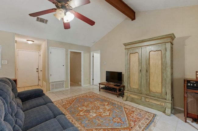 4802 Peach Grove Ct, House other with 5 bedrooms, 2 bathrooms and 2 parking in Austin TX | Image 4