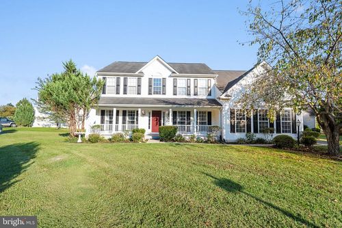 38 Houser Dr, LOVETTSVILLE, VA, 20180-8632 | Card Image