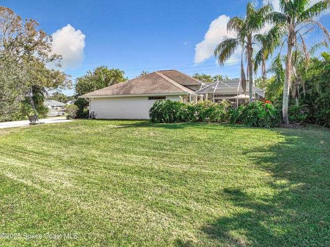 603 Cross Creek Dr, House other with 4 bedrooms, 2 bathrooms and null parking in Sebastian FL | Image 54