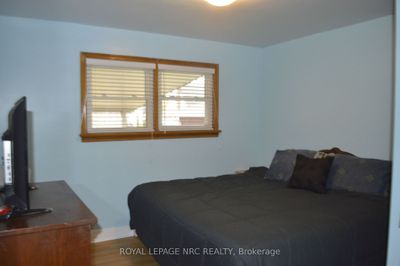 90 Richmond St, House other with 2 bedrooms, 2 bathrooms and 5 parking in Thorold ON | Image 3