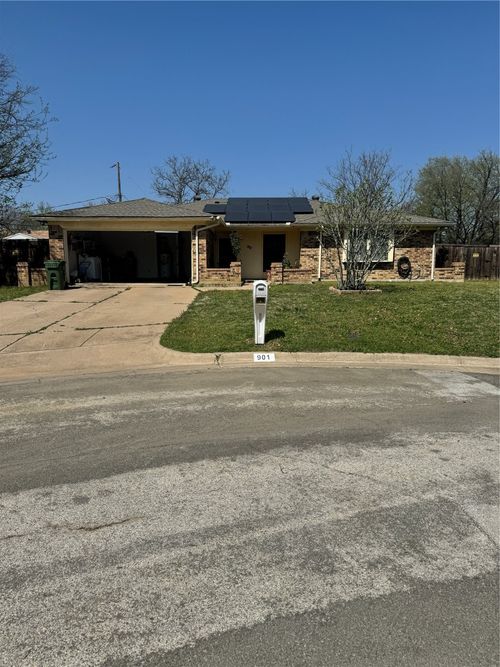 901 Freestone Ct, Arlington, TX, 76017-6032 | Card Image