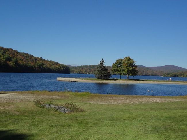 60 - 60 College Overlook, Condo with 3 bedrooms, 3 bathrooms and null parking in Grantham NH | Image 33