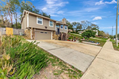 223 Karen Ct, Niceville, FL, 32578-2613 | Card Image
