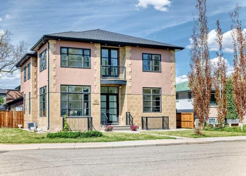 602 22 Ave Ne, Calgary, AB, T2E1V2 | Card Image