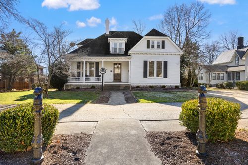 334 E Lexington Ave, Danville, KY, 40422-1522 | Card Image