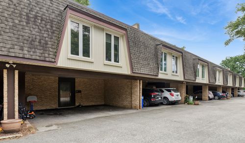 g-1835 Tanglewood Dr, Glenview, IL, 60025-1625 | Card Image