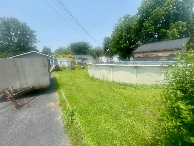 92 Spring Meadow Cir, House other with 4 bedrooms, 2 bathrooms and null parking in Campbellsville KY | Image 43