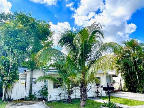 e-2308 Cleveland St, Hollywood, FL, 33020-3046 | Card Image