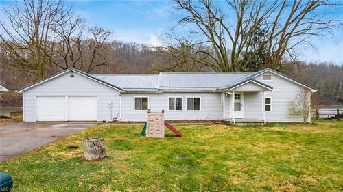 3520 Riverside Airport Rd, Zanesville, OH, 43701-1247 | Card Image