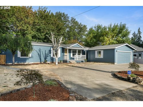 935 S Main St, Independence, OR, 97351-2323 | Card Image