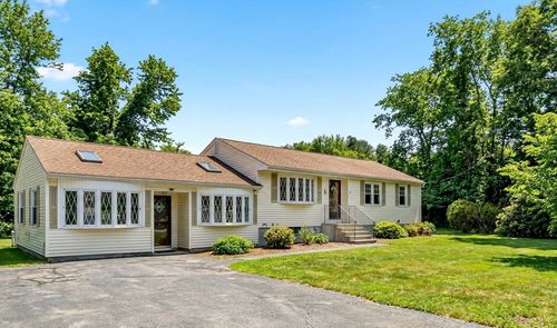 5 Shawsheen St, Tewksbury, MA, 01876-4037 | Card Image