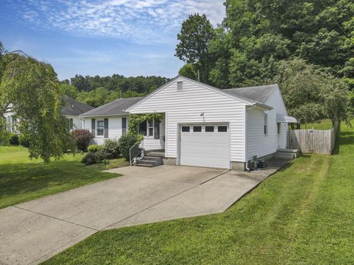 207 School St, Bremen, OH, 43107-1165 | Card Image