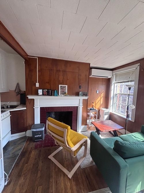 7-85 Phillips St., Boston, MA, 02114 | Card Image