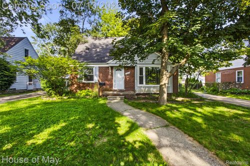 17318 Centralia, Redford, MI, 48240-2225 | Card Image