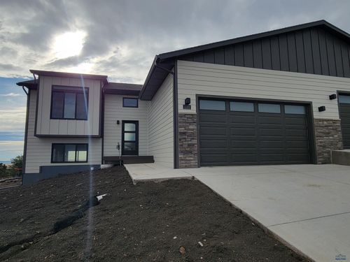 1121 Pinnacle Ct, Rapid City, SD, 57701-4158 | Card Image