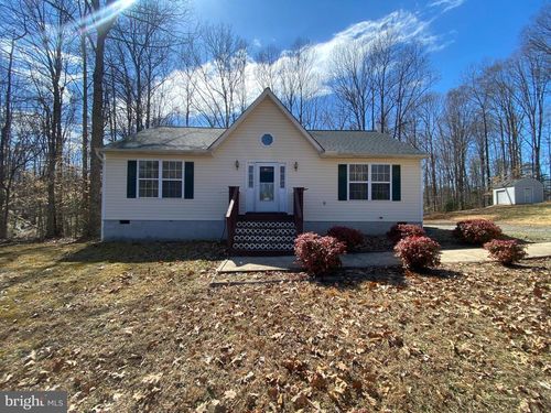 211 Cedar Ridge Dr, Ruther Glen, VA, 22546-1413 | Card Image