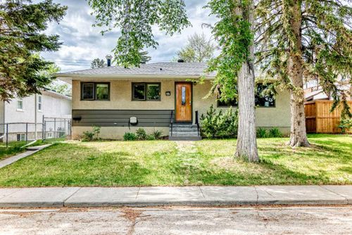 6441 18a St Se, Calgary, AB, T2C0N4 | Card Image