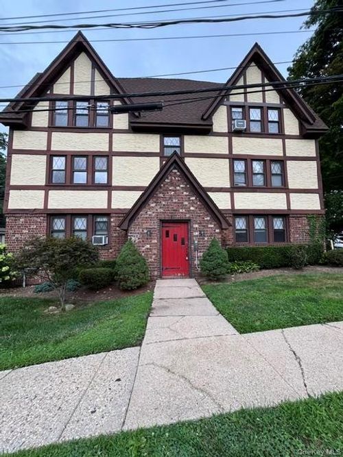 1e-44 Oakwood Rd, Huntington, NY, 11743-4233 | Card Image