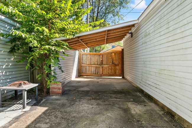 335 N Grant Ave, House other with 3 bedrooms, 3 bathrooms and null parking in Indianapolis IN | Image 51