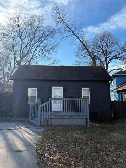 3007 W 44th Ave, Kansas City, KS, 66103-3207 | Card Image