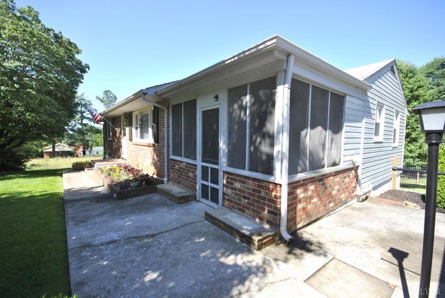 112 Half Moon Ln, House other with 3 bedrooms, 3 bathrooms and null parking in Rustburg VA | Image 6