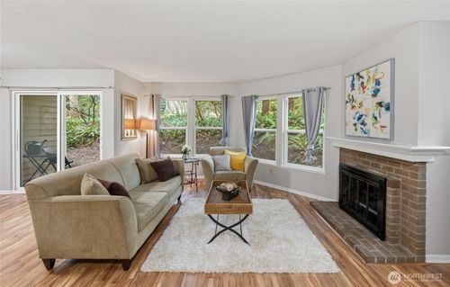 c1-14651 Ne 40th St, Bellevue, WA, 98007-3328 | Card Image