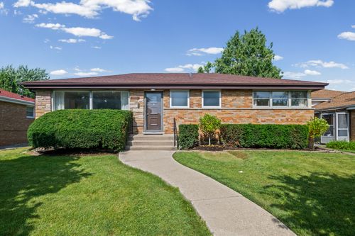 9338 Lowell Ave, Skokie, IL, 60076-1453 | Card Image