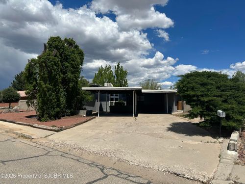 404 Heiland Rd, Aztec, NM, 87410-2510 | Card Image