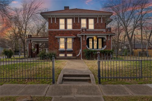 2203 Walworth St, Greenville, TX, 75401-5237 | Card Image