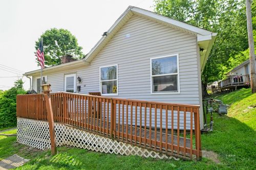 22 Fairlawn Ave, Glouster, OH, 45732 | Card Image