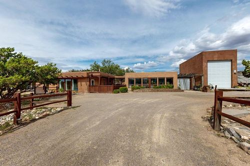 7 Tierra Madre Rd, Placitas, NM, 87043-9400 | Card Image